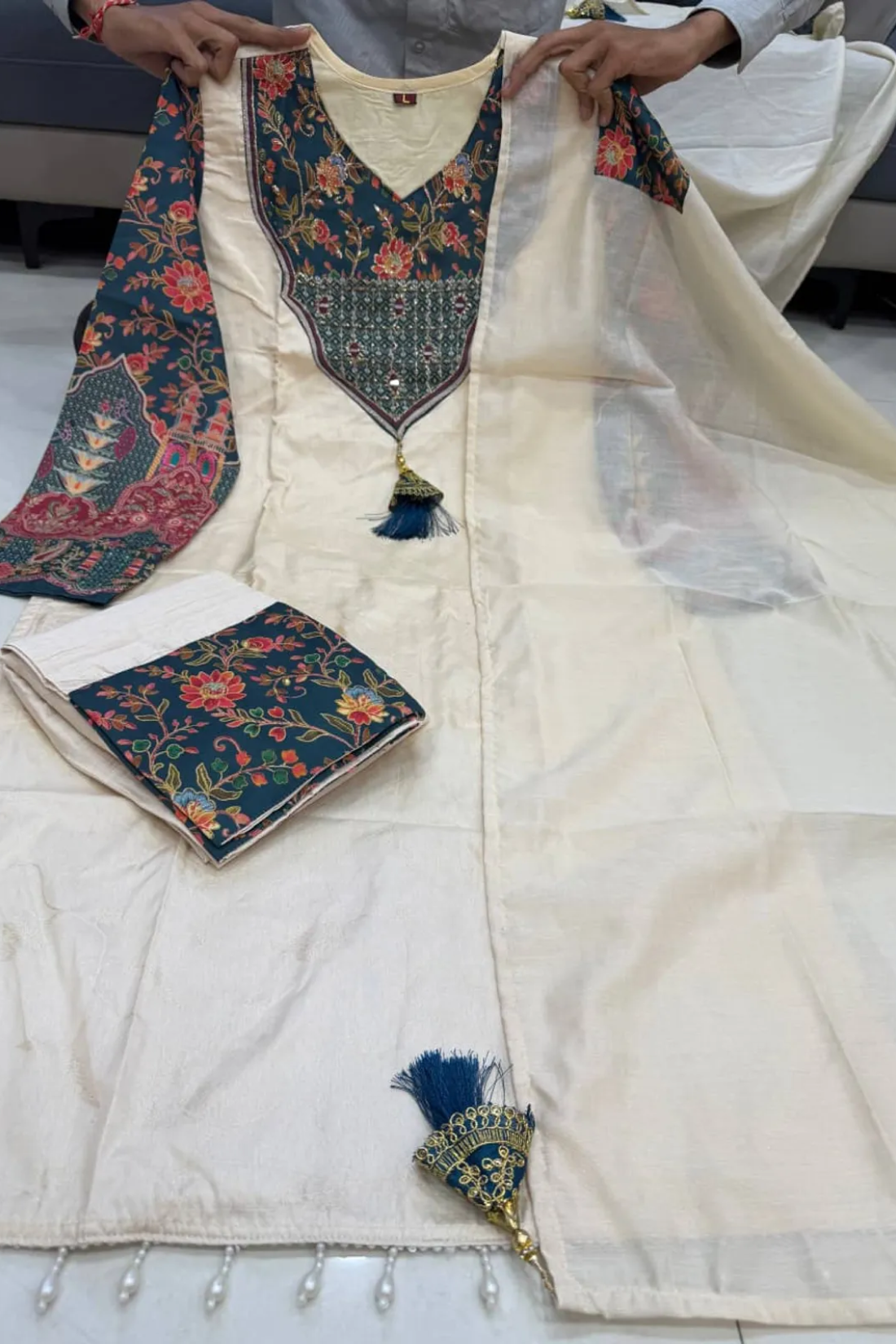 Sharda Ethnic Zariya Jumkha – Premium Pure Banarasi Suit Set with Handwork Neck